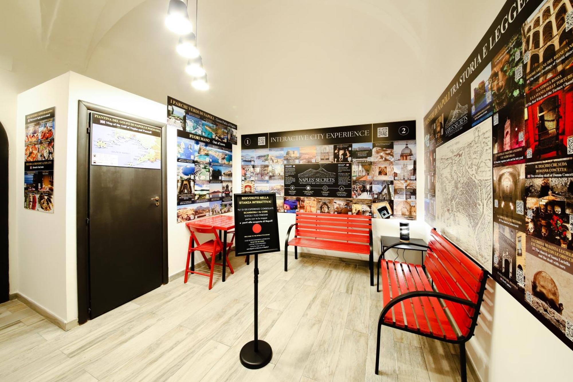 Casa Interattiva Naples'Secrets Bed & Breakfast Bagian luar foto